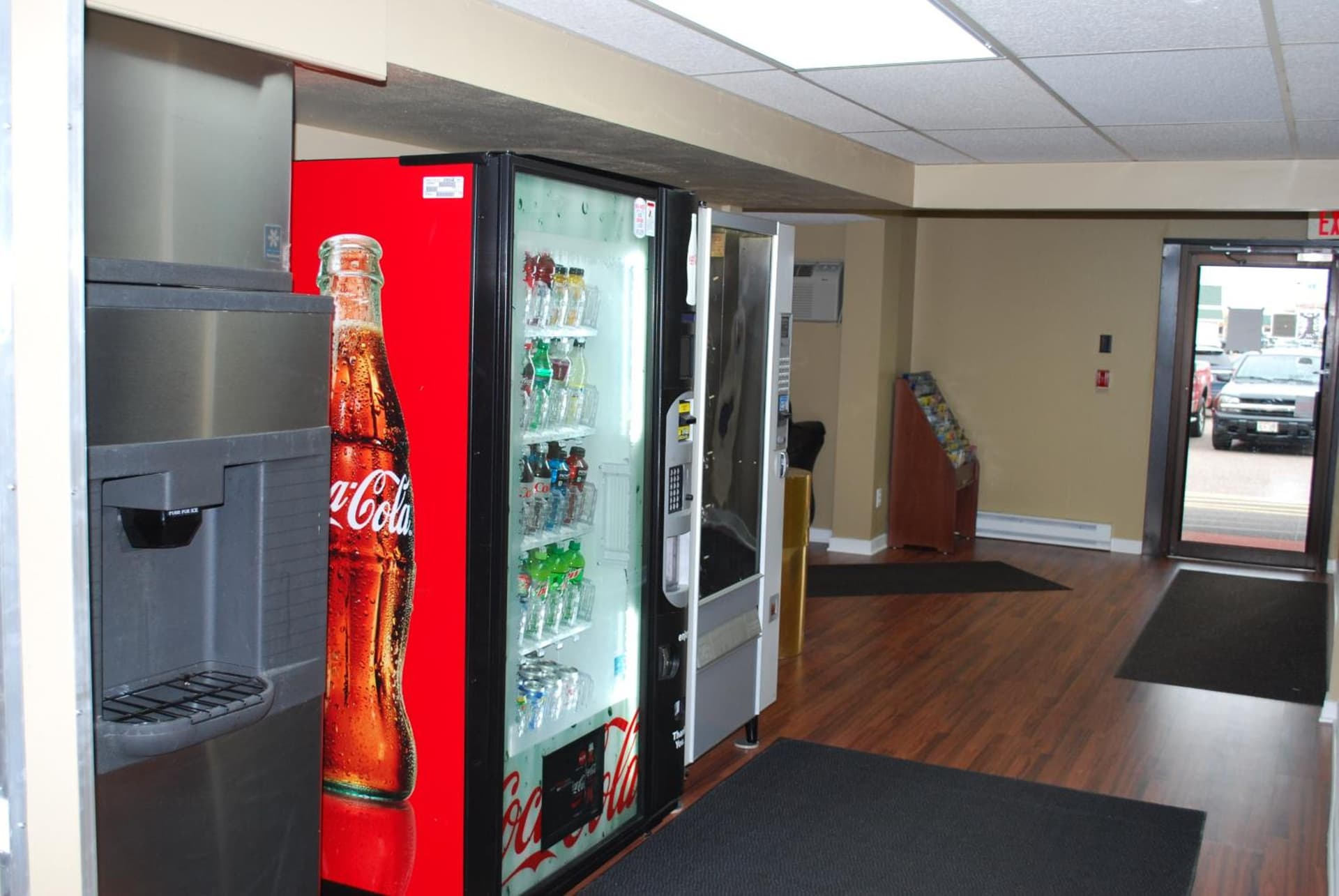 Super 8 by Wyndham Eau Claire WI property views in Eau Claire, WI — gallery photo 3