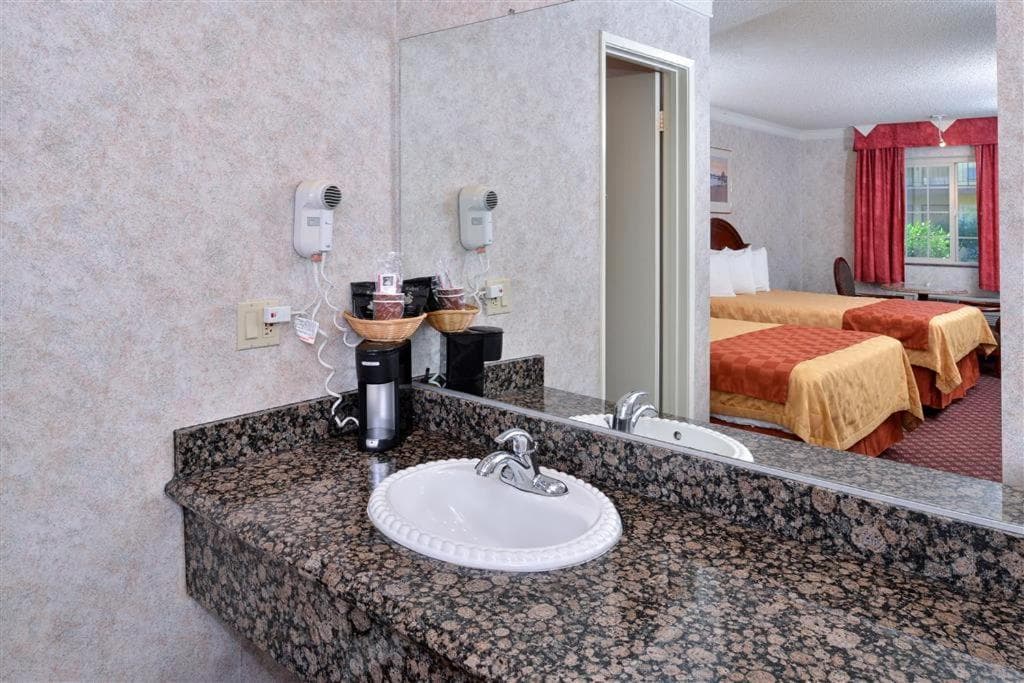 Americas Best Value Inn & Suites - Fontana gallery photo in Fontana, CA — image 26