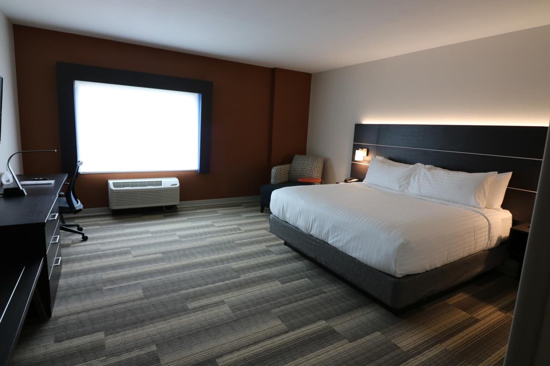 Holiday Inn Express & Suites - Coffeyville by IHG property views in Coffeyville, KS — gallery photo 3