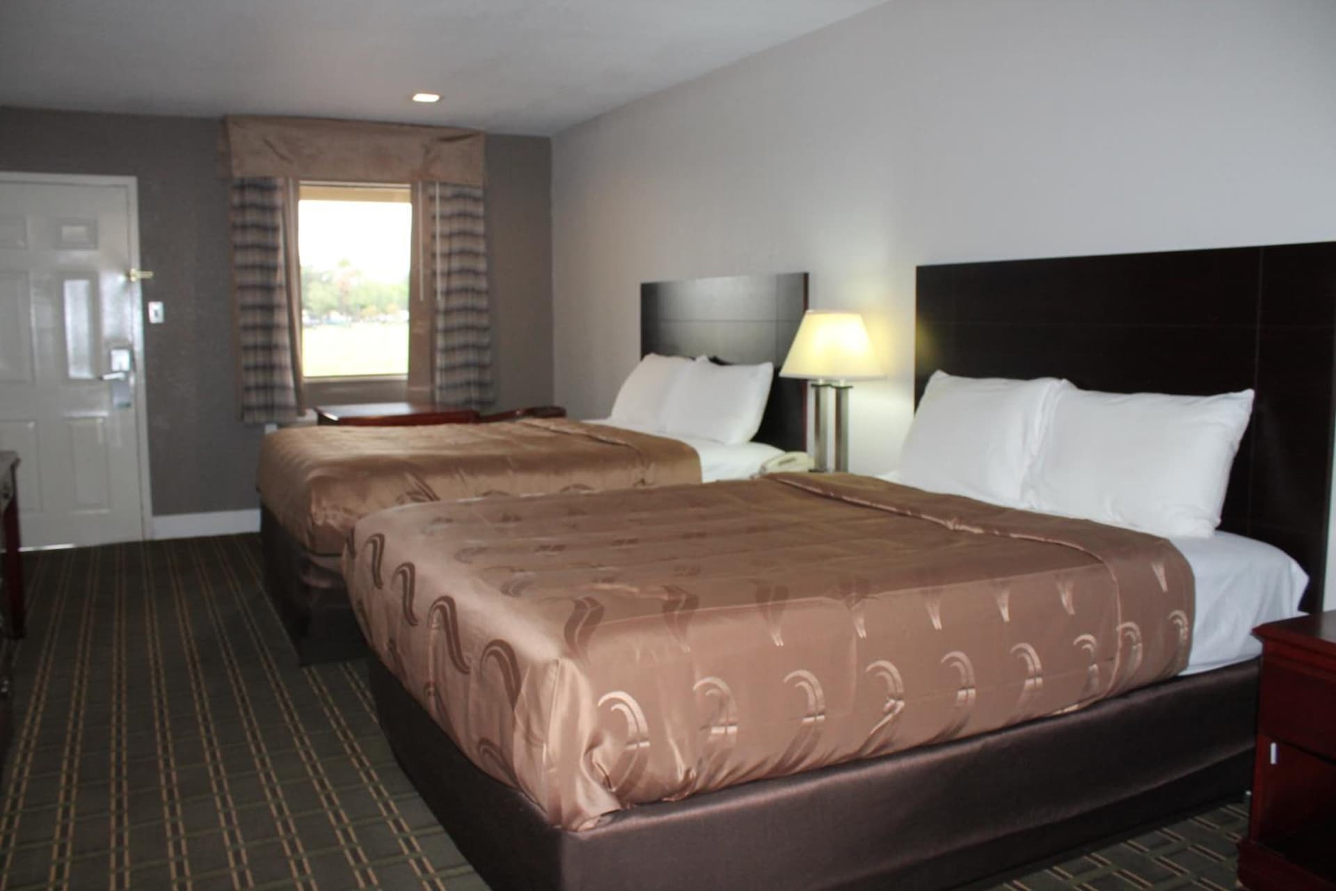 Quality Inn & Suites Port Arthur - Nederland gallery photo in Port Arthur, TX — image 51