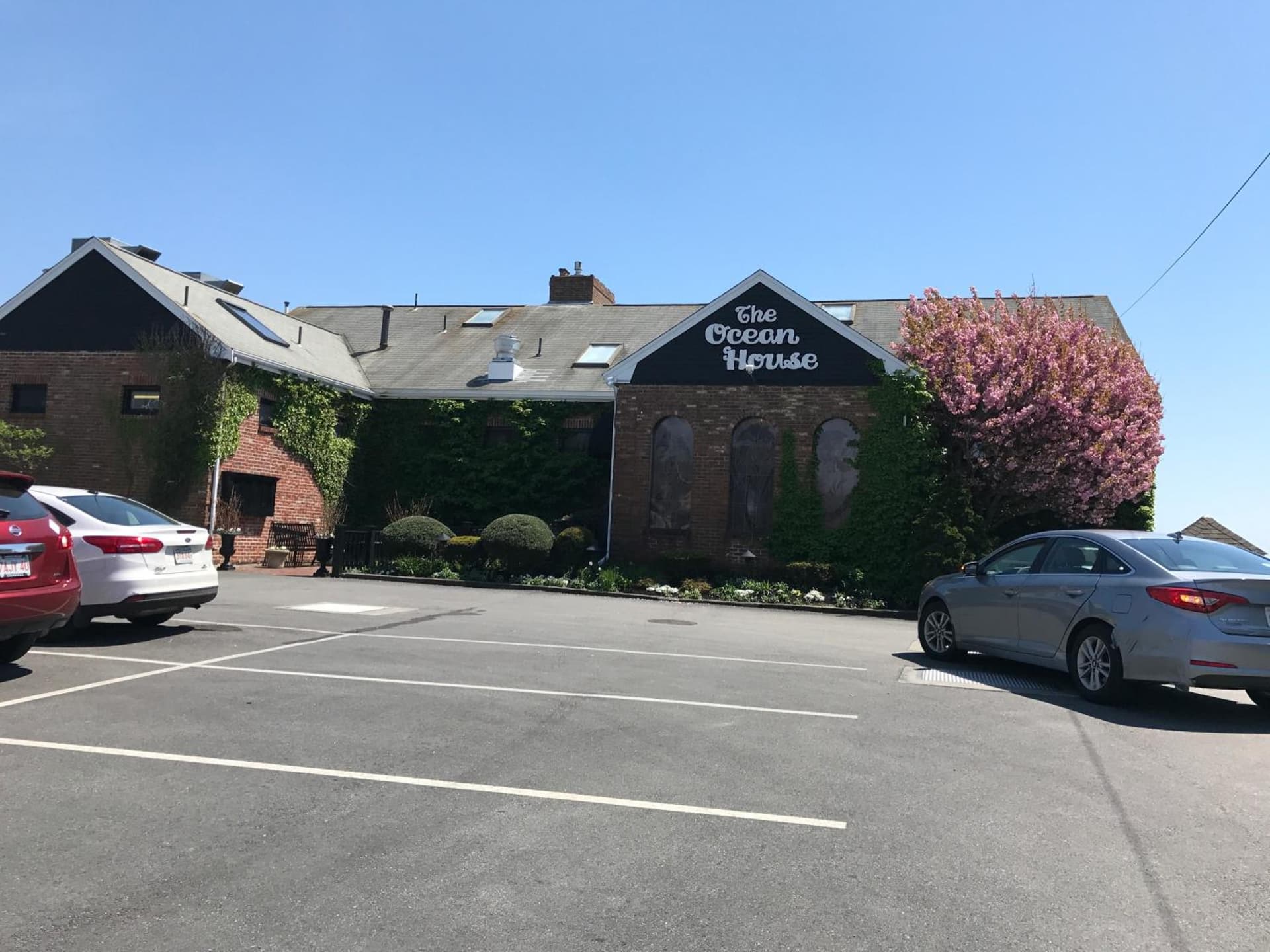 The Three Seasons Resort — hotel in Dennis Port, Massachusetts