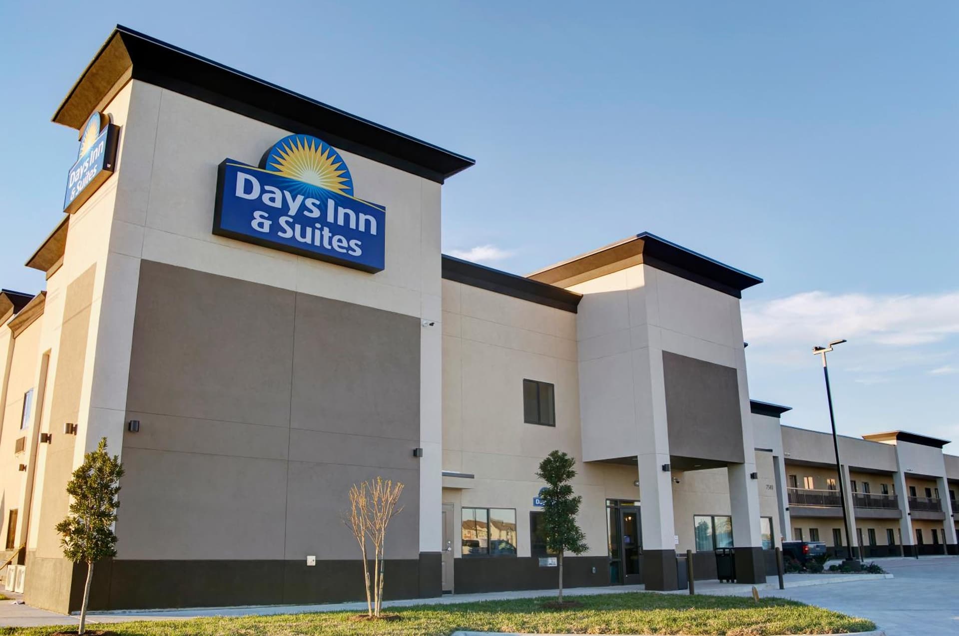 Days Inn & Suites by Wyndham Port Arthur gallery photo in Port Arthur, TX — image 37