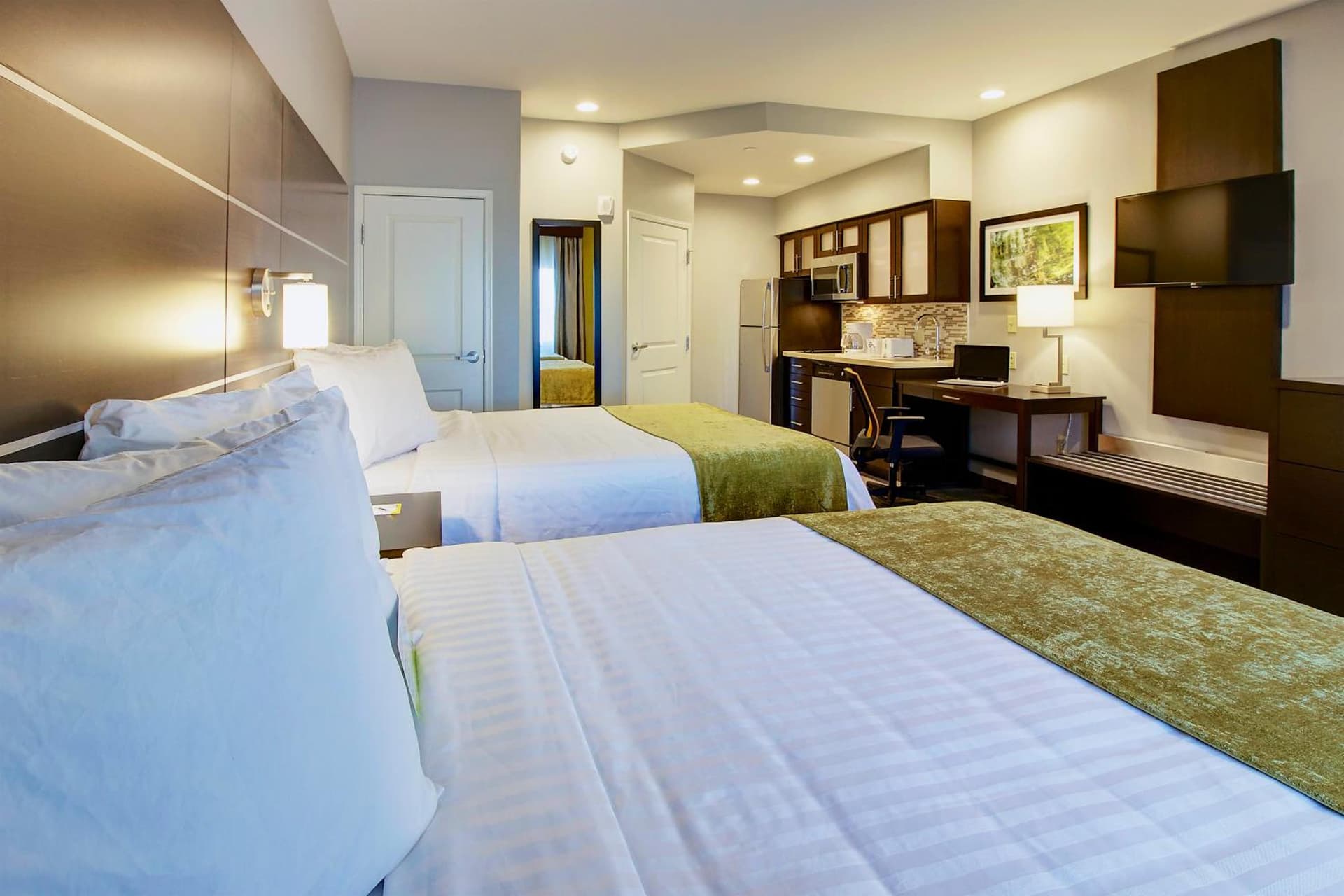 Days Inn & Suites by Wyndham Port Arthur gallery photo in Port Arthur, TX — image 44