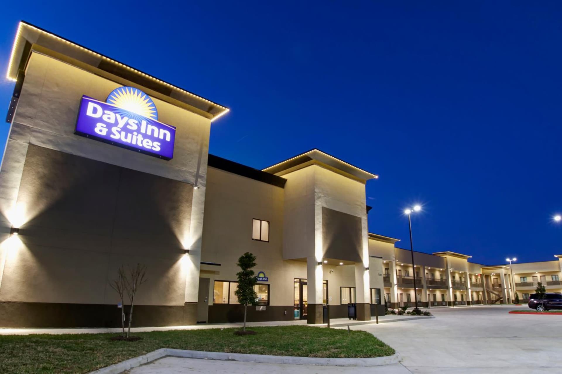 Days Inn & Suites by Wyndham Port Arthur gallery photo in Port Arthur, TX — image 4