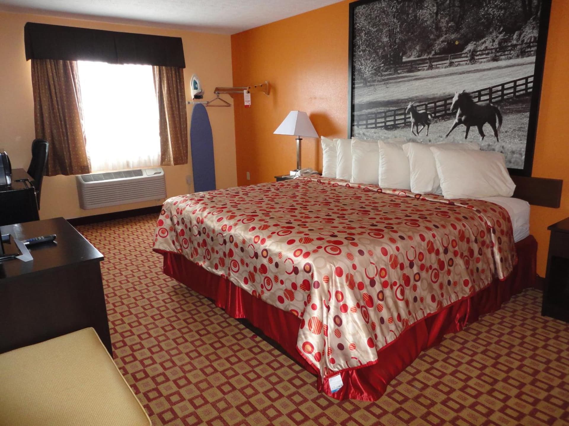 Super 8 South by Wyndham gallery photo in Bowling Green, KY — image 18