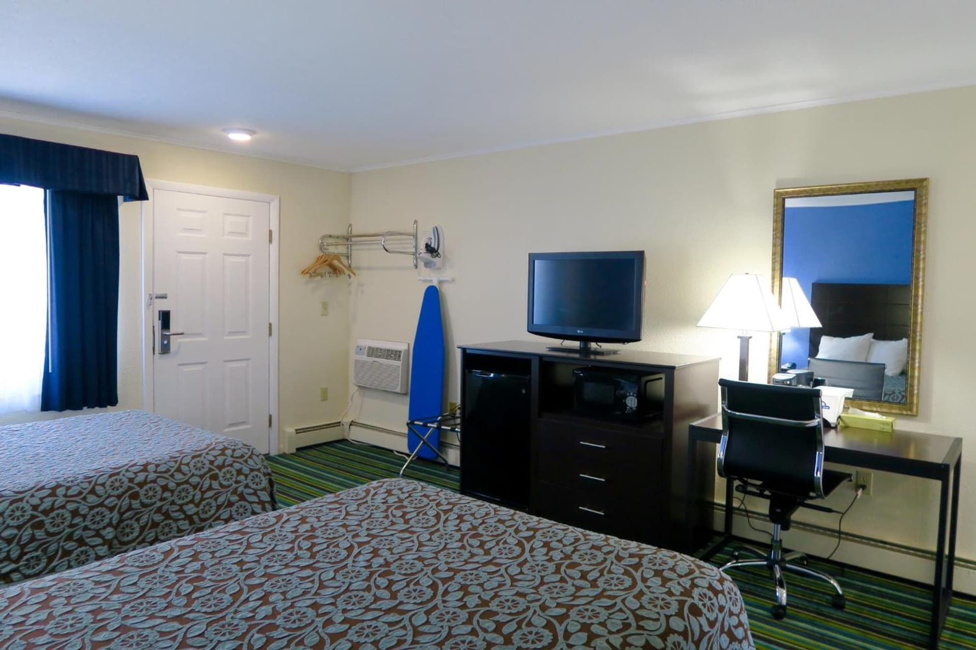 Days Inn by Wyndham Lincoln gallery photo in Lincoln — image 8