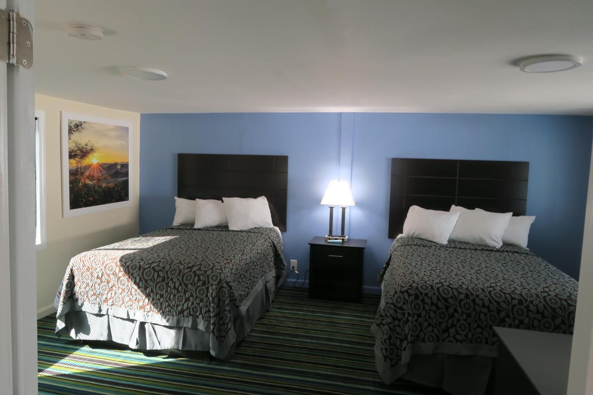 Days Inn by Wyndham Lincoln gallery photo in Lincoln — image 41