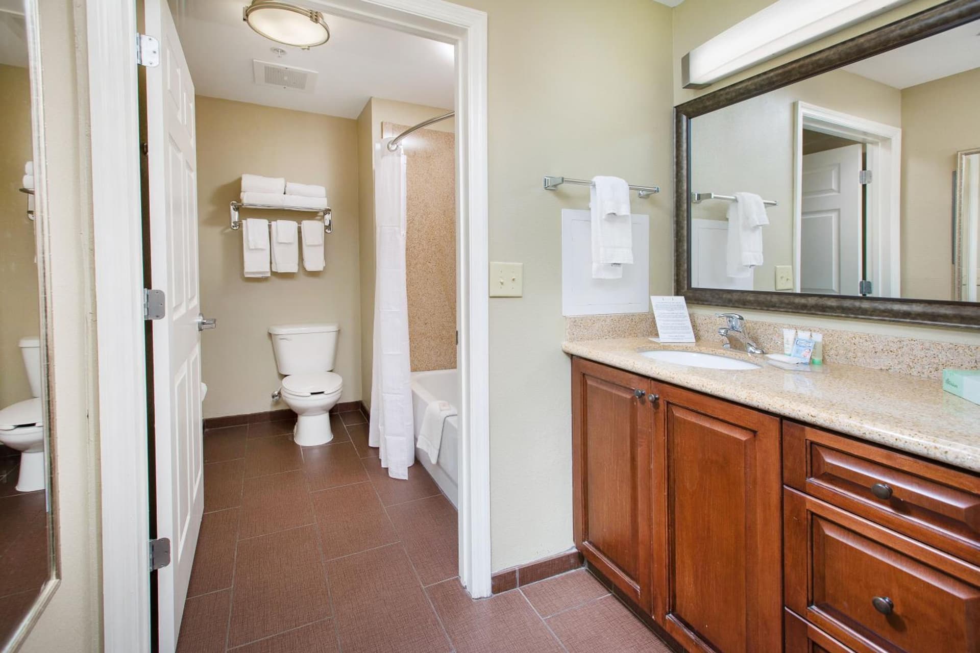 Staybridge Suites Augusta by IHG interior in Augusta, GA — gallery photo 2
