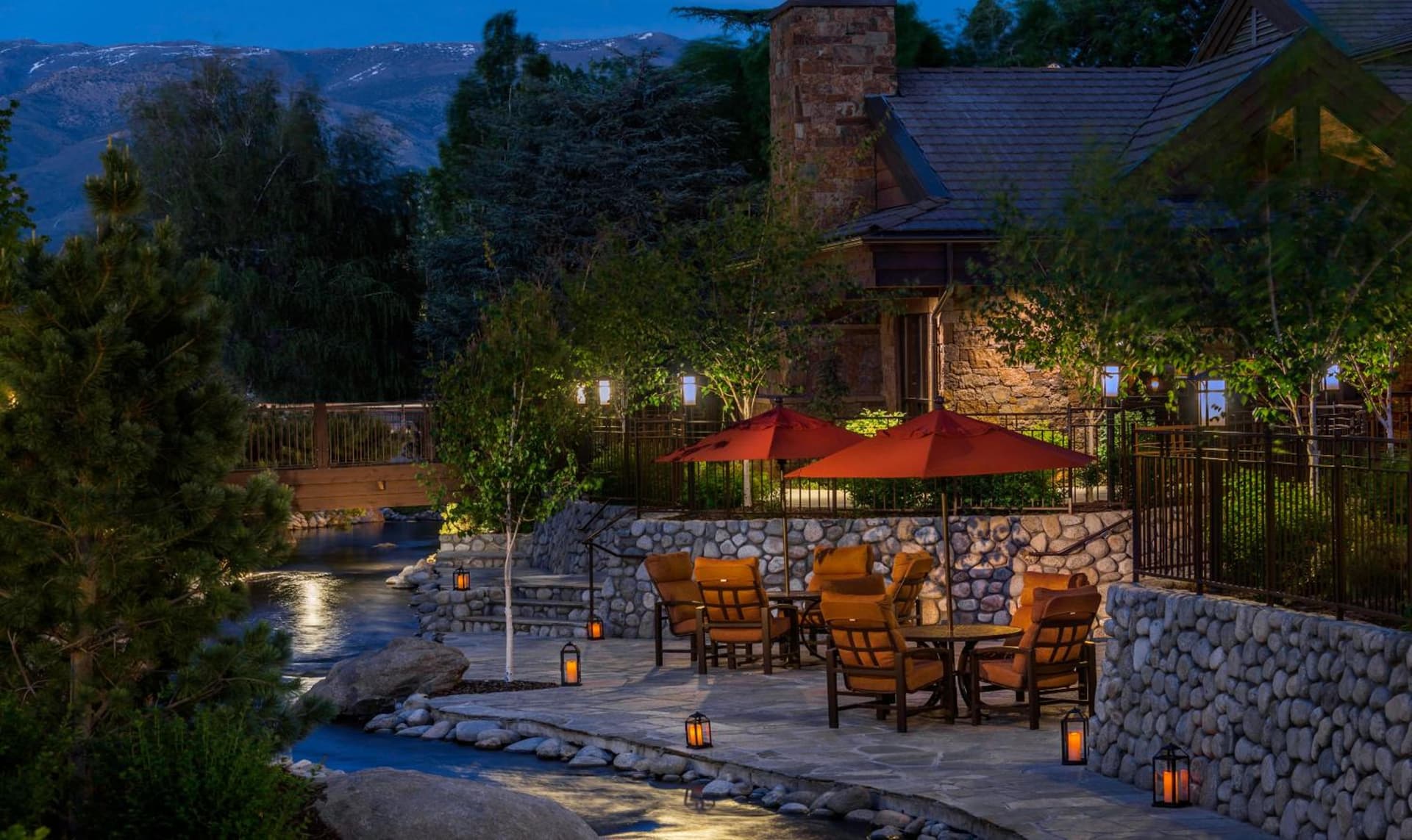 Wayfinder Bishop property views in Bishop, CA — gallery photo 3