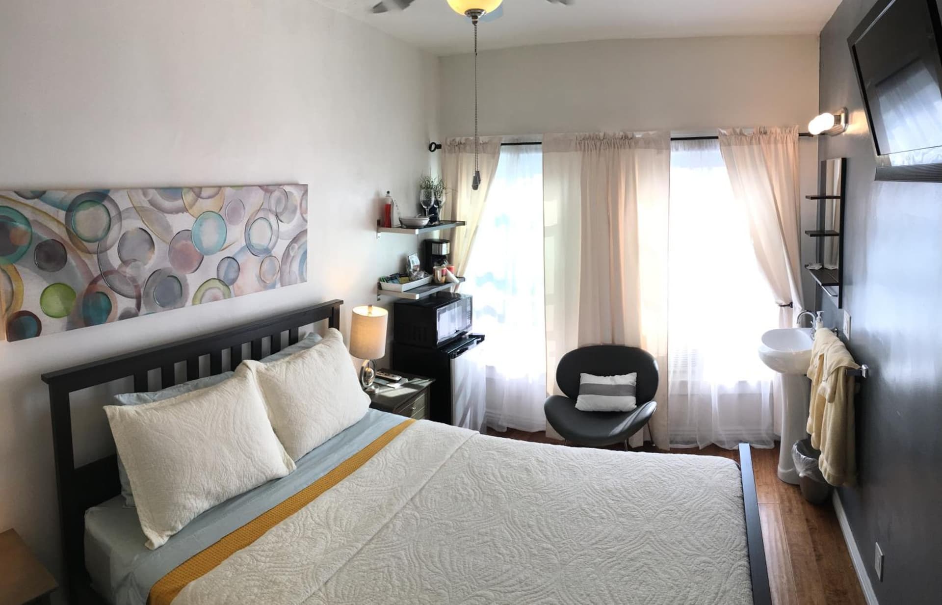 Hotel Royal gallery photo in Long Beach, CA — image 57