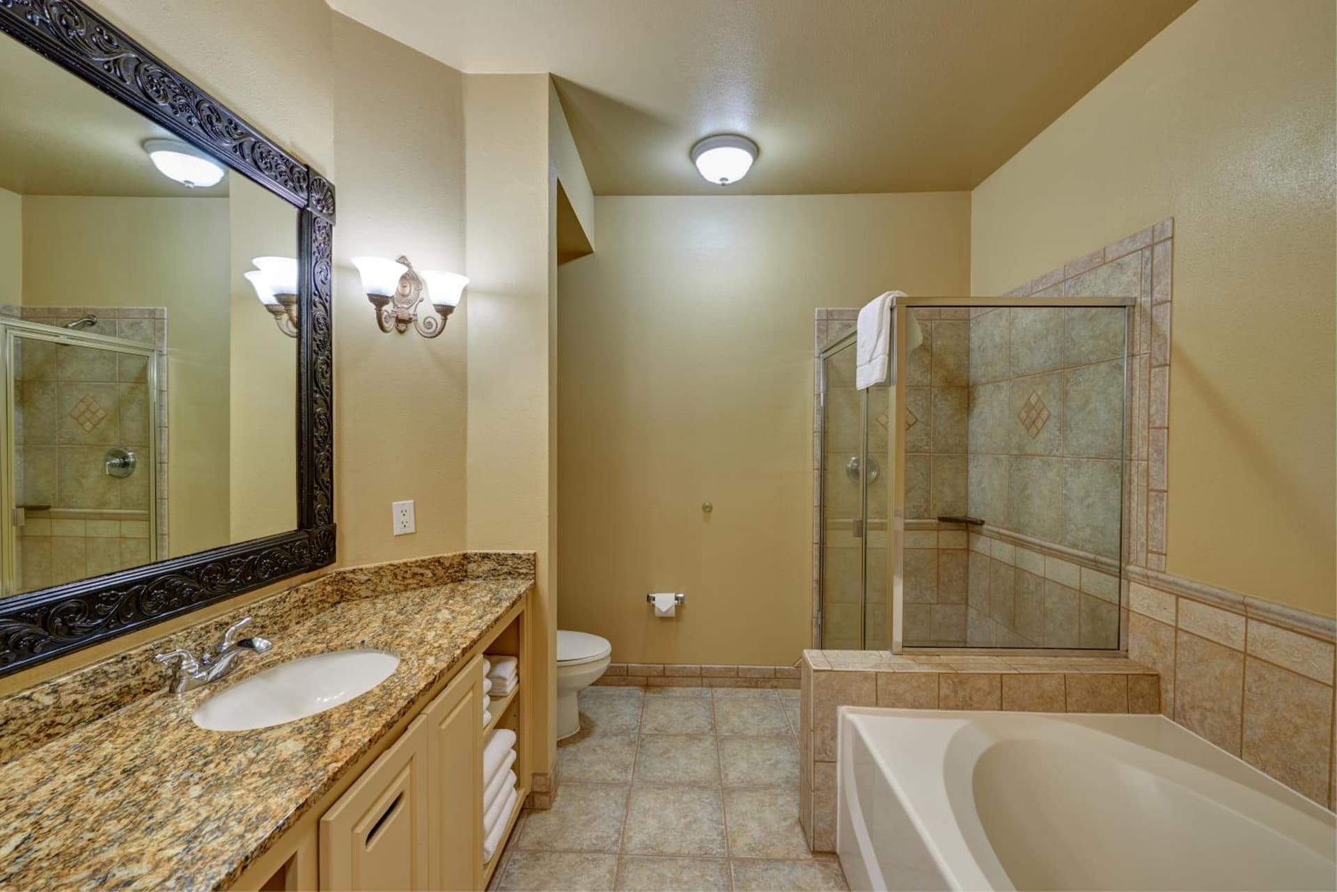 Radisson Hotel El Paso Airport gallery photo in El Paso, TX — image 34