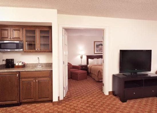 Ann Arbor Regent Hotel and Suites gallery photo in Ann Arbor, MI — image 24
