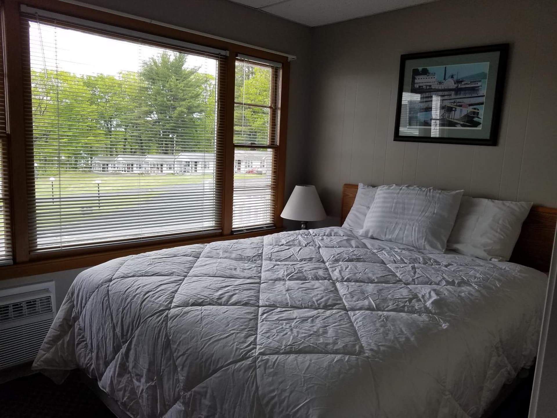 Grand View Resort gallery photo in Weirs Beach, NH — image 29