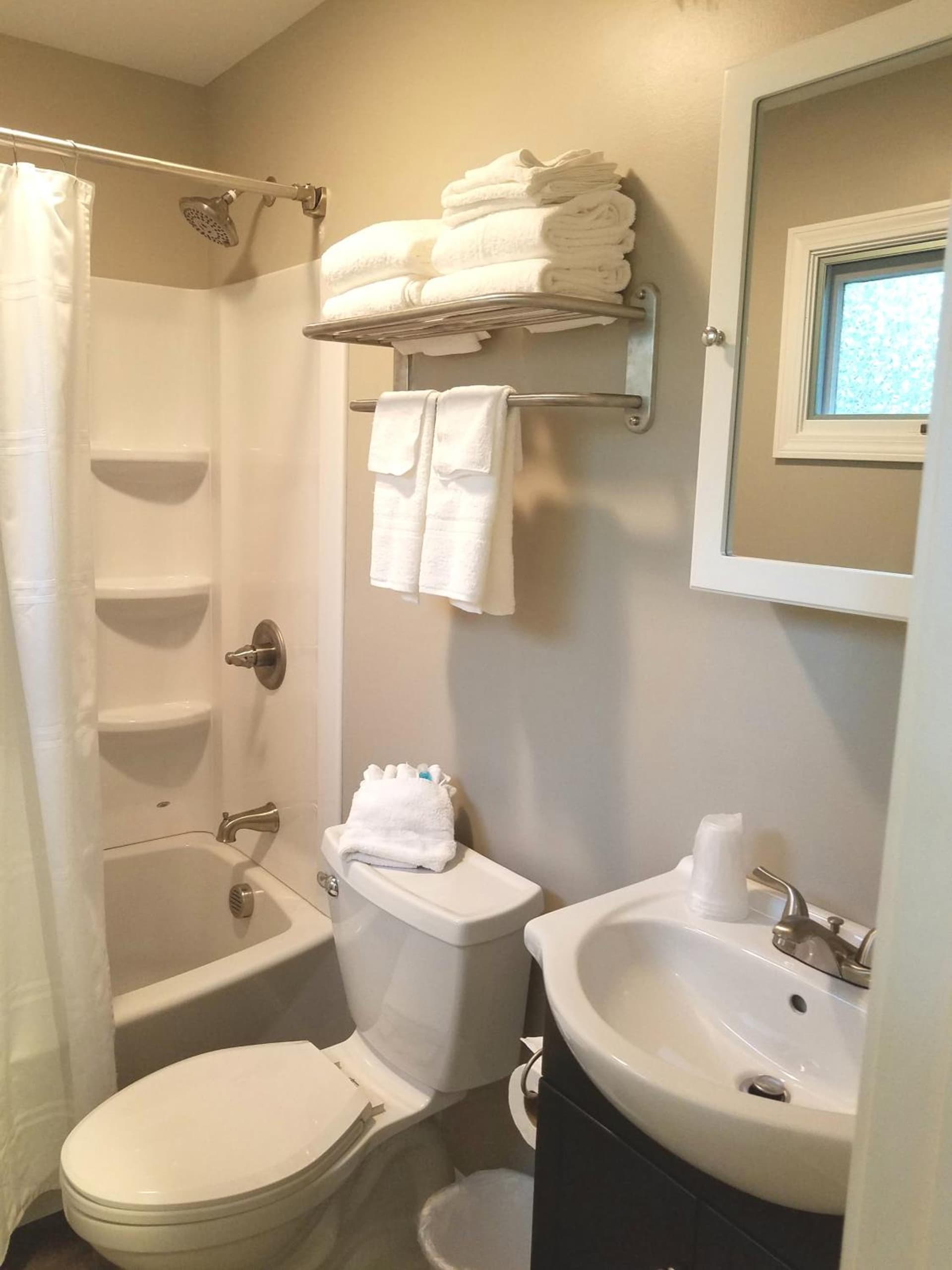 Grand View Resort gallery photo in Weirs Beach, NH — image 93
