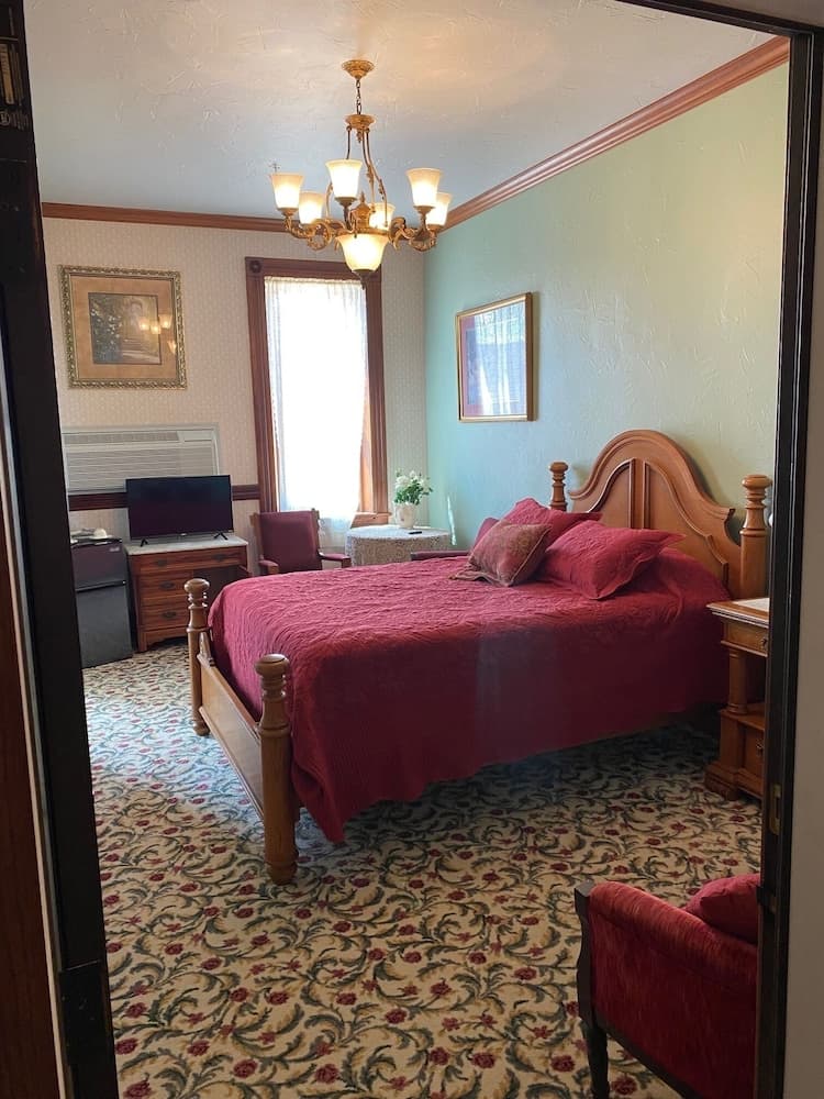 Cambridge Inn on Main property views in Cambridge, WI — gallery photo 3