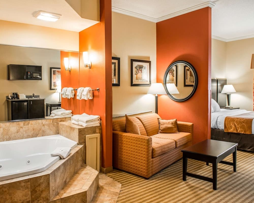 Comfort Suites gallery photo in Panama City, FL — image 8