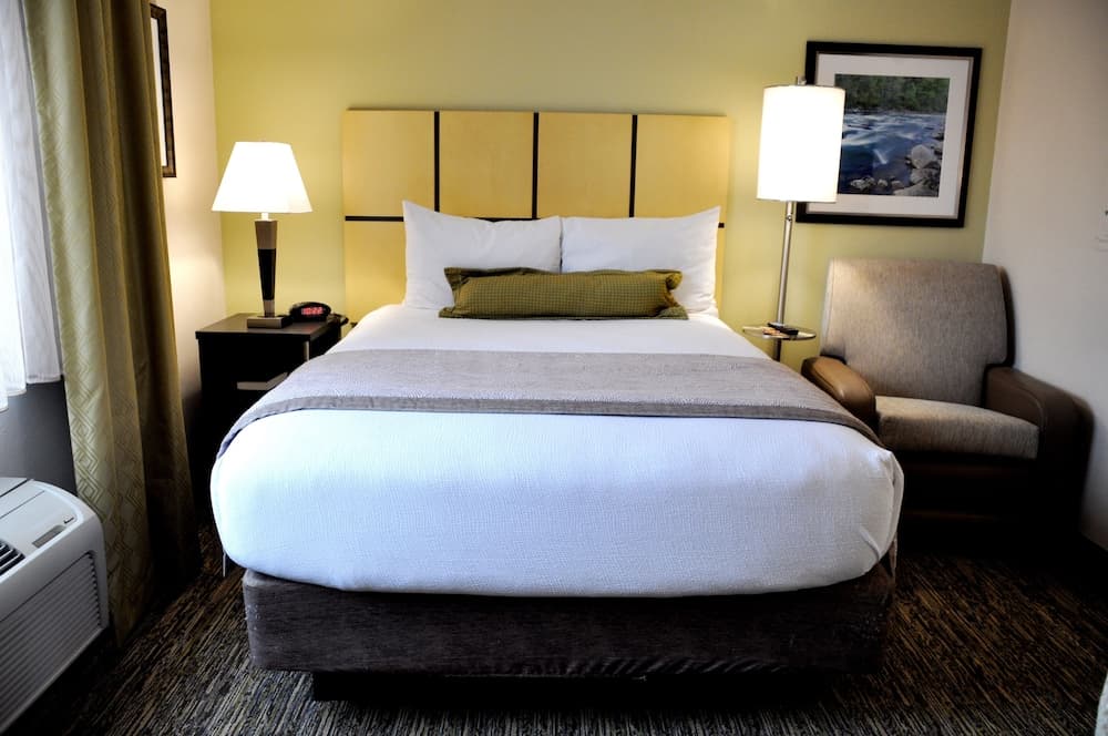 Candlewood Suites Washington Dulles Sterling by IHG property views in Sterling, VA — gallery photo 3