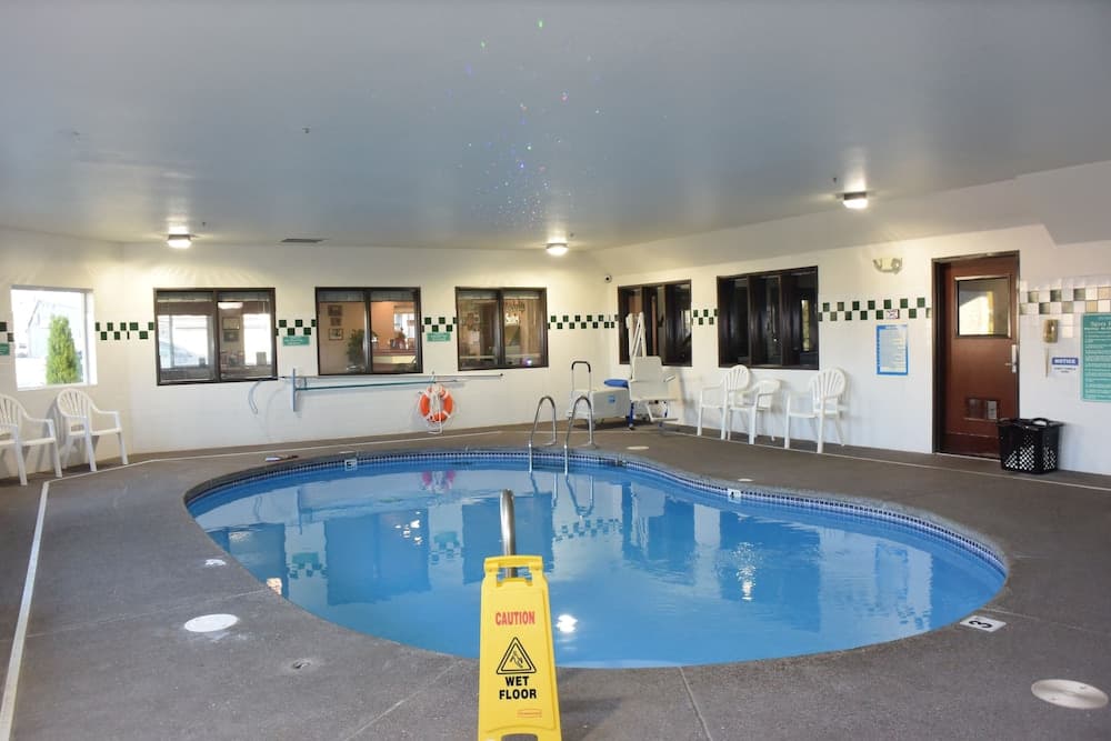 Travelodge Suites by Wyndham Newberg gallery photo in Newberg, OR — image 124