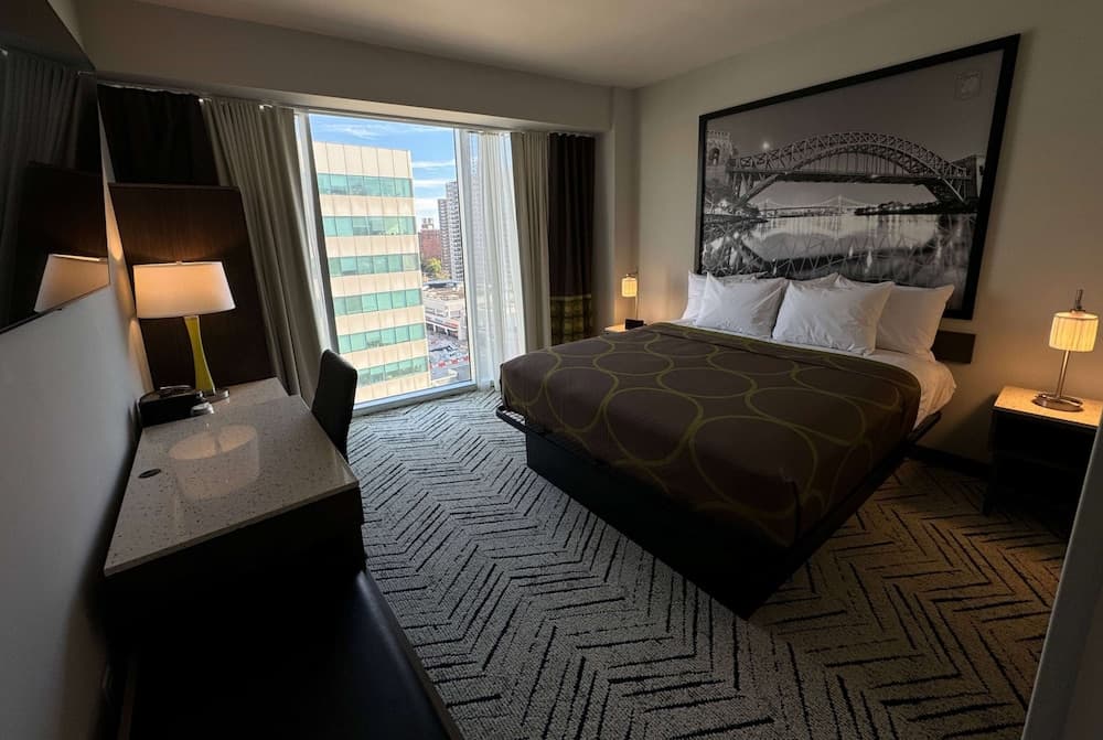 Super 8 By Wyndham Bronx Near Stadium gallery photo in Bronx, NY — image 8