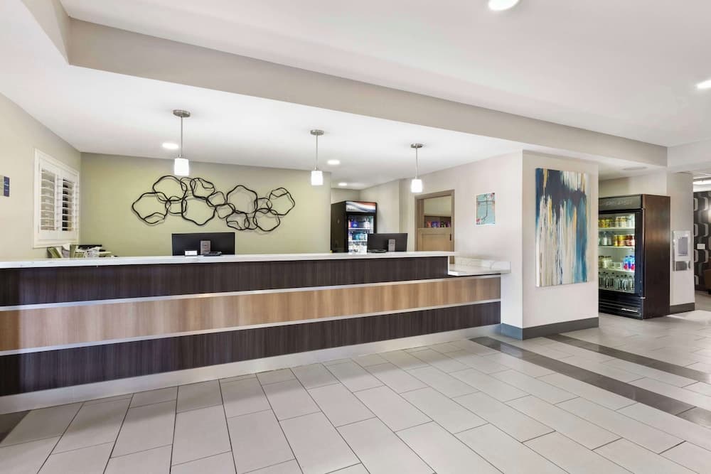 Best Western Plus Safford property views in Safford, AZ — gallery photo 3