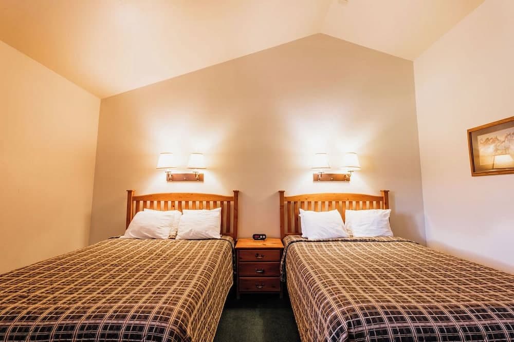 Chico Hot Springs Resort & Day Spa interior in Pray, MT — gallery photo 2