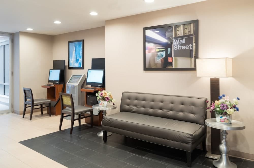Holiday Inn Express New York City- Wall Street by IHG interior in New York, NY — gallery photo 2