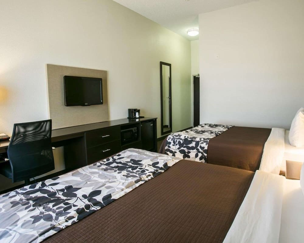 Sleep Inn & Suites Dripping Springs - Austin Area gallery photo in Dripping Springs, TX — image 43