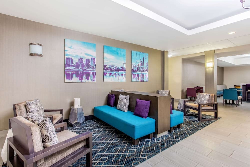 La Quinta Inn & Suites by Wyndham Fultondale Birmingham N property views in Fultondale, AL — gallery photo 3