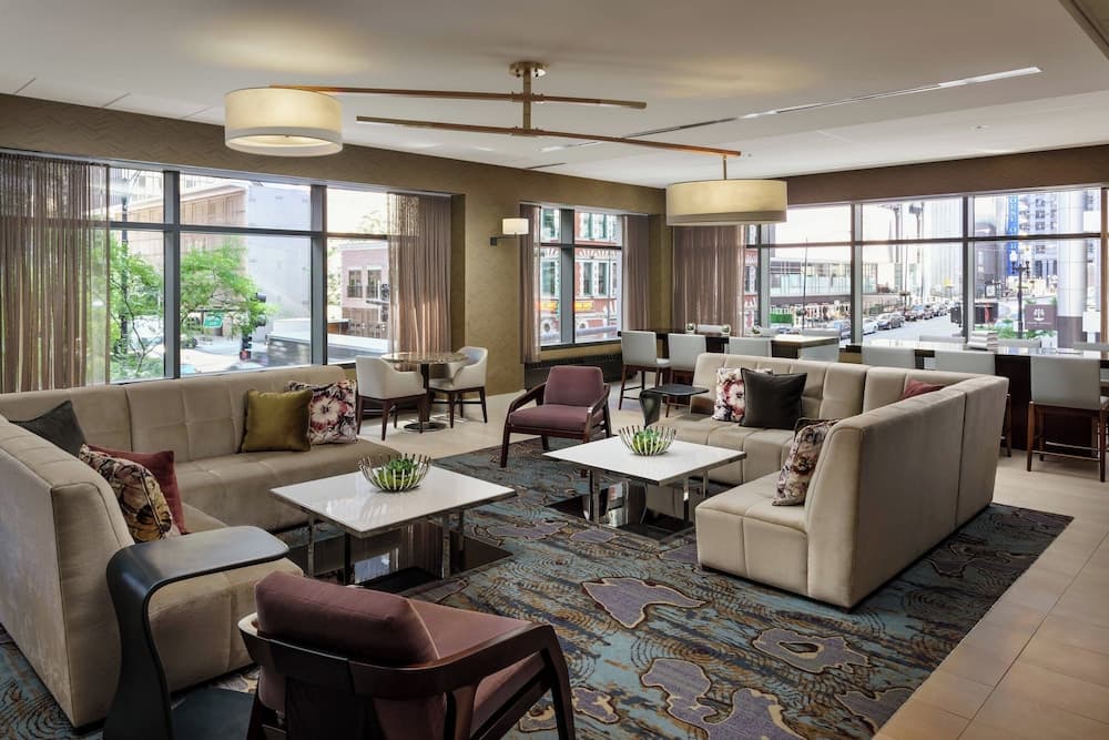 Residence Inn by Marriott Chicago Downtown / River North property views in Chicago, IL — gallery photo 3