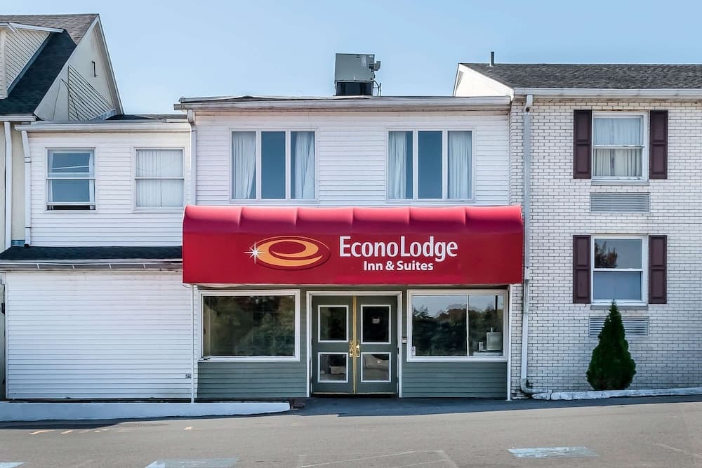 Econo Lodge Reading Airport gallery photo in Reading, PA — image 10