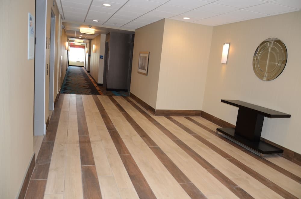 Holiday Inn Express Cheektowaga North East by IHG gallery photo in Buffalo, NY — image 18