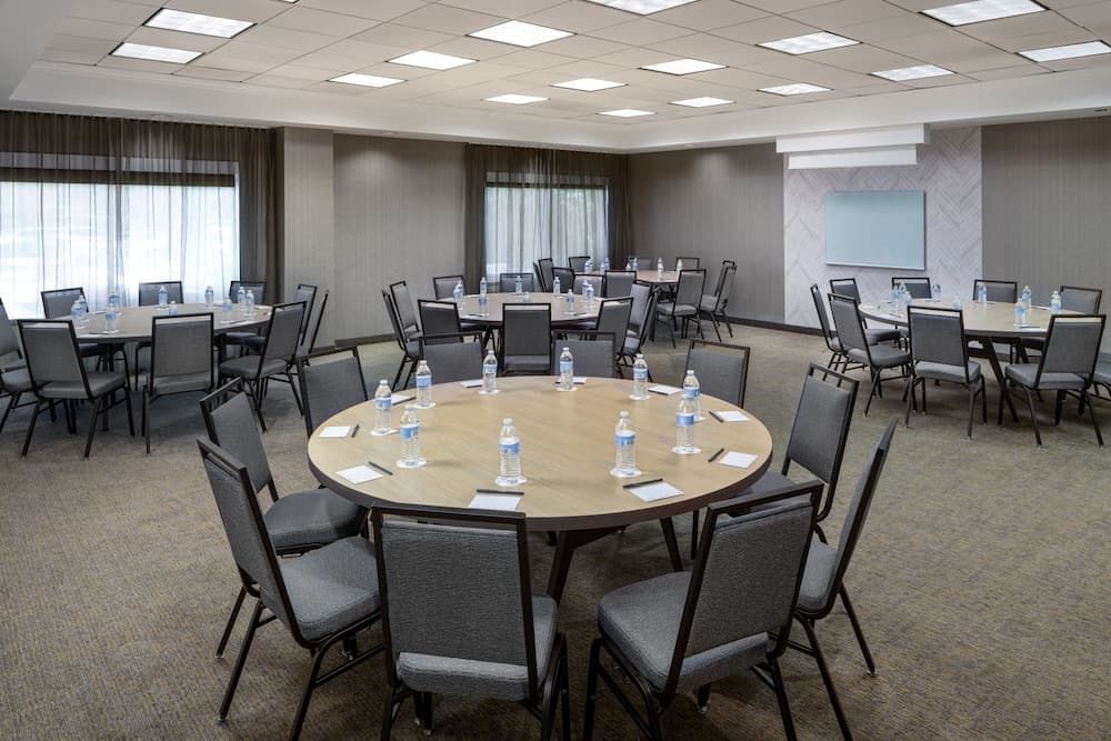 SpringHill Suites by Marriott Newark Liberty International gallery photo in Newark, NJ — image 32