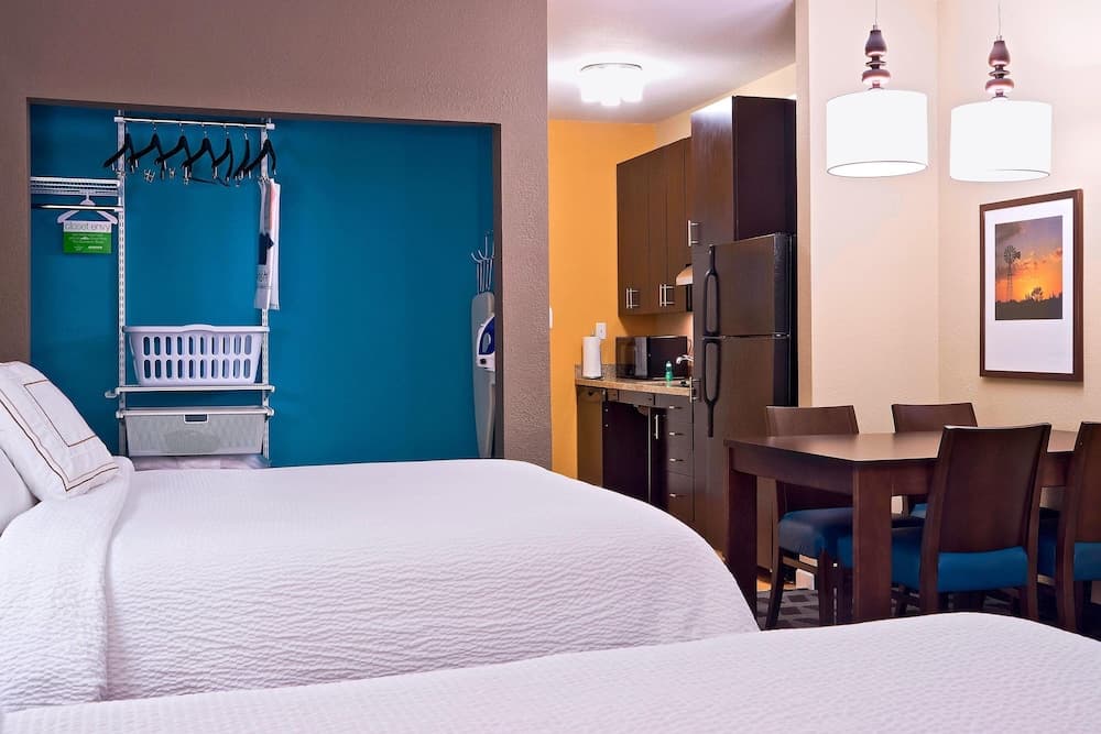 TownePlace Suites by Marriott Dodge City property views in Dodge City, KS — gallery photo 3