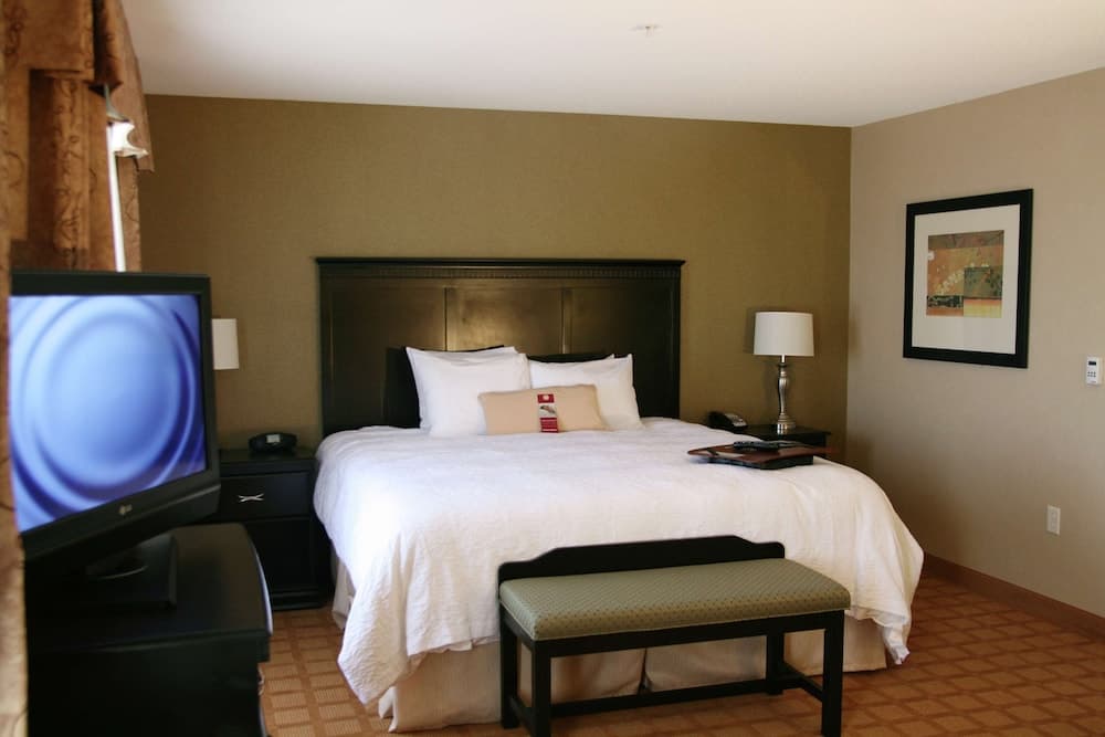 Hampton Inn & Suites Chicago/St. Charles gallery photo in St. Charles, IL — image 14