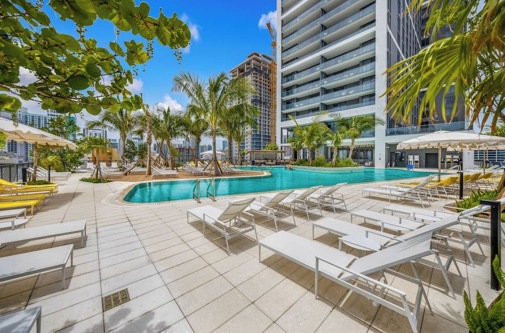 City Escape Stylish Studio in DTW Miami property views in Miami, FL — gallery photo 3
