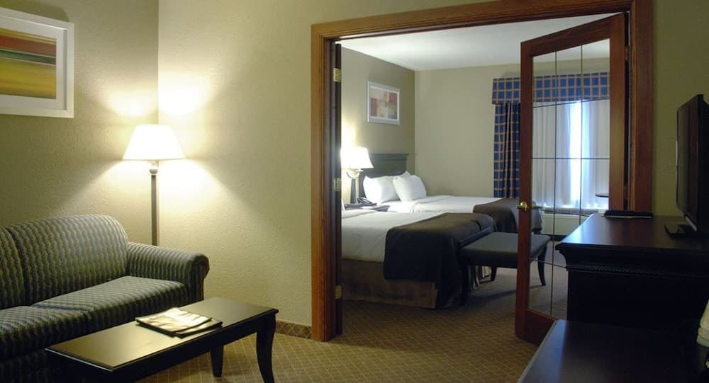 The Plaza Hotel & Suites Winona gallery photo in Winona, MN — image 11