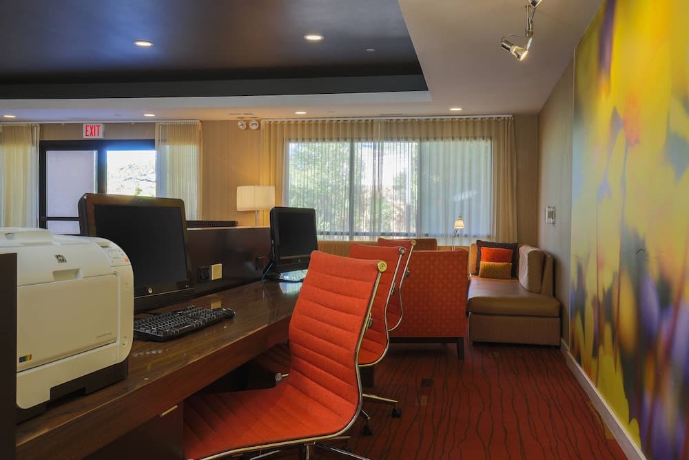 Courtyard Flint by Marriott gallery photo in Flint, MI — image 13