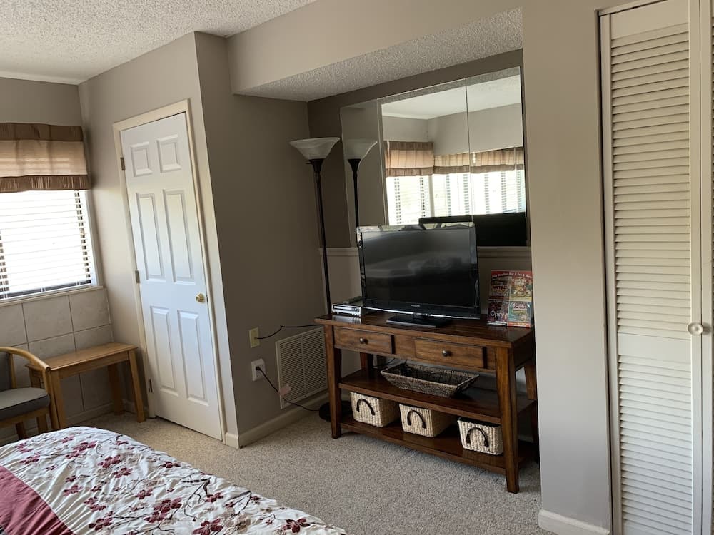 Laurel Inn Condominium property views in Gatlinburg, TN — gallery photo 3