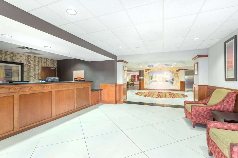 Hawthorn Extended Stay by Wyndham Kingsland property views in Kingsland, GA — gallery photo 3