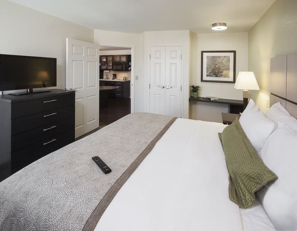 Candlewood Suites Memphis East by IHG interior in Memphis, TN — gallery photo 2