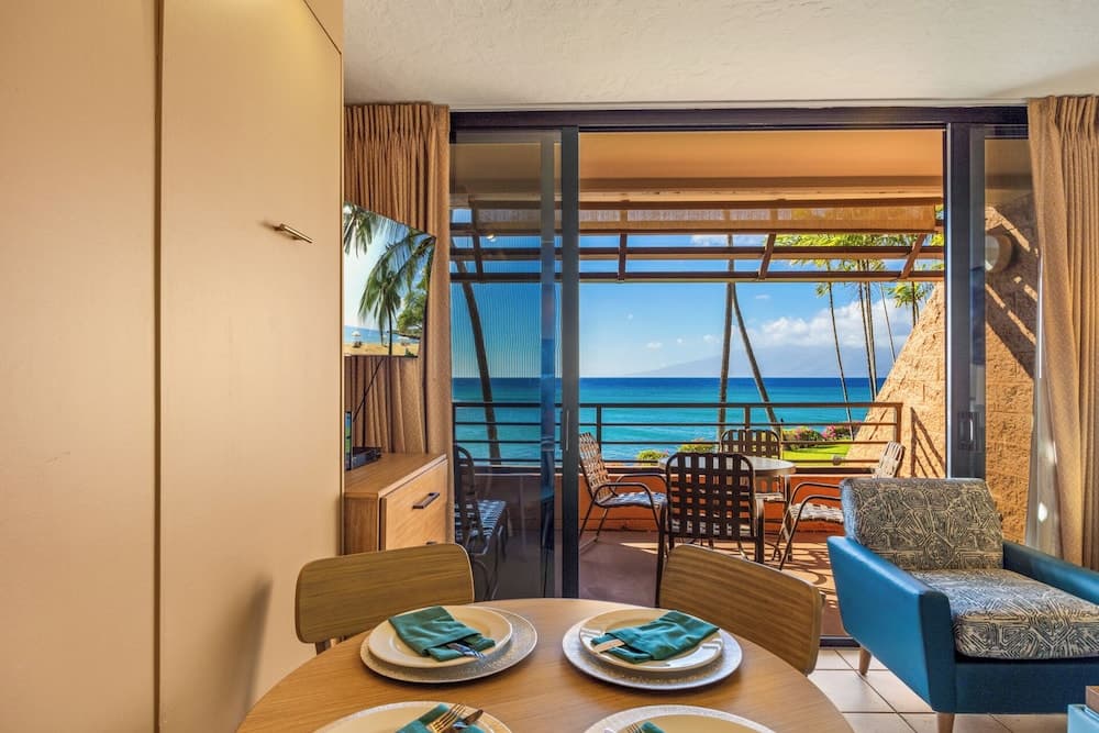 Kuleana Club - 710 featured exterior or lobby in Lahaina, HI — similar hotel