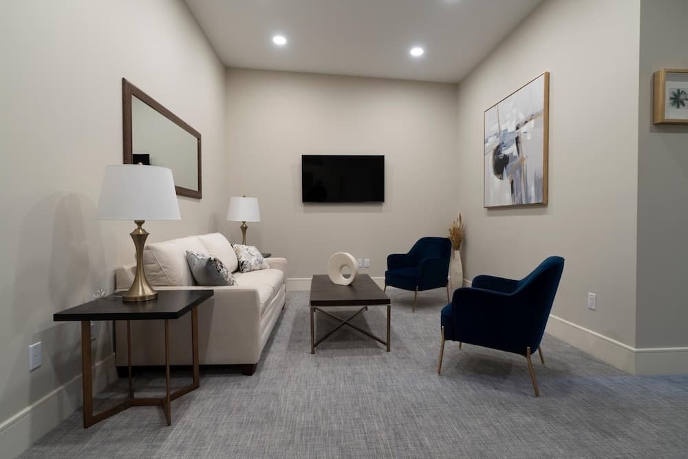 The Orange Inn Boutique Hotel gallery photo in Goshen — image 34