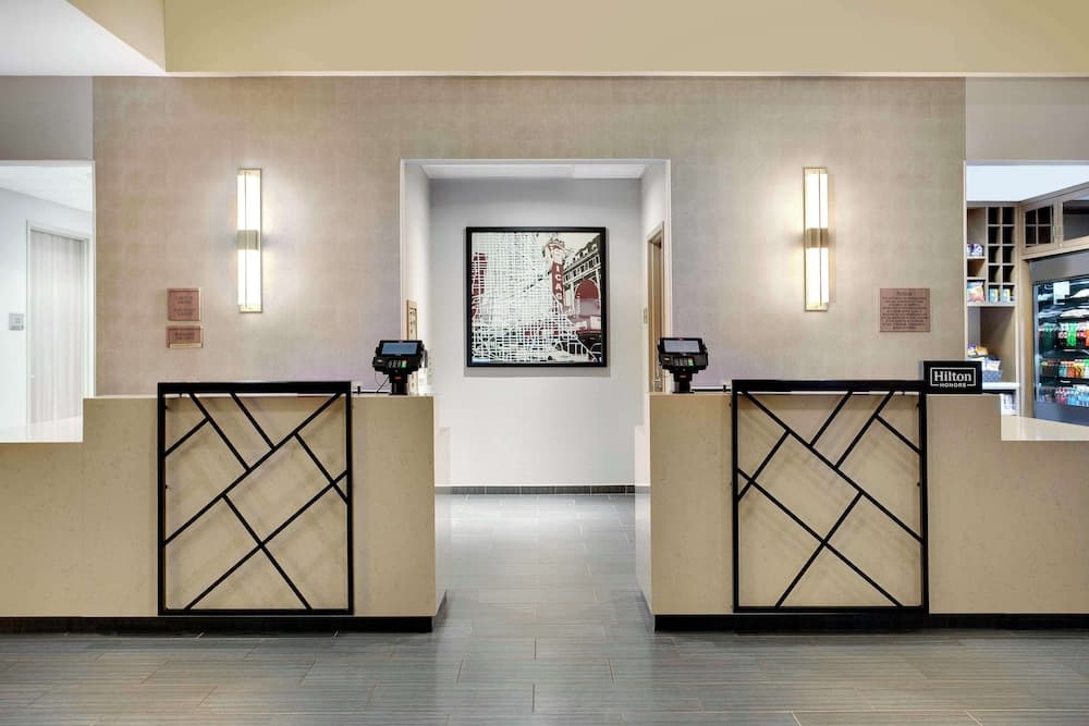 DoubleTree by Hilton Chicago Midway Airport gallery photo in Chicago, IL — image 20