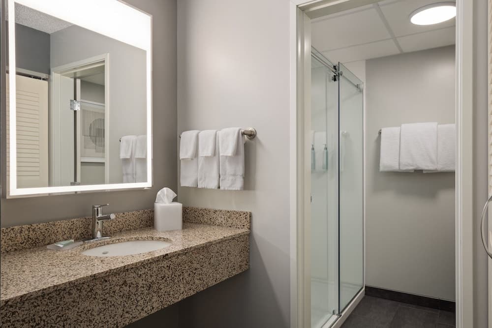 Courtyard by Marriott La Crosse gallery photo in La Crosse, WI — image 56