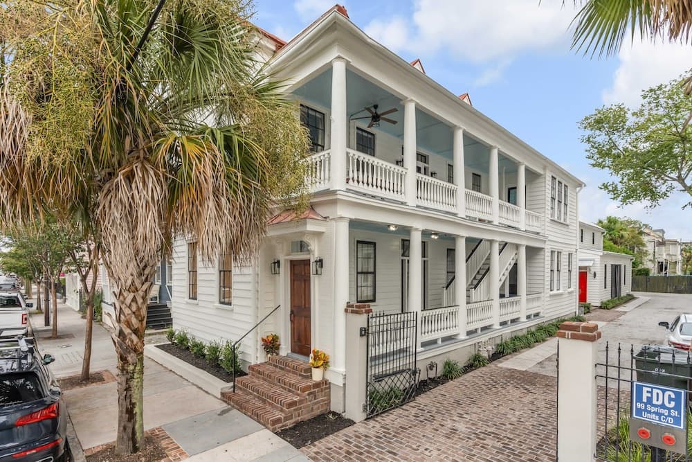 The Palmetto House featured exterior or lobby in Charleston, SC — similar hotel