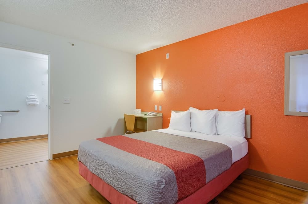 Motel 6 Tacoma, WA - South gallery photo in Tacoma, WA — image 12