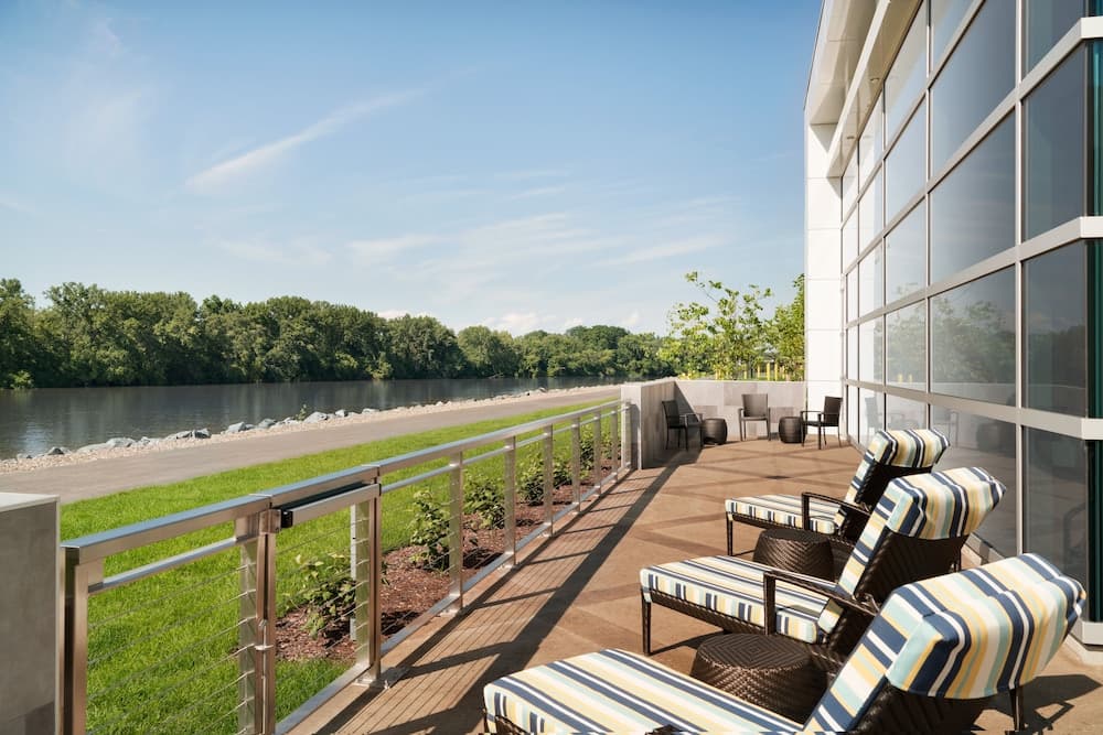 The Landing Hotel at Rivers Casino & Resort gallery photo in Schenectady, NY — image 35