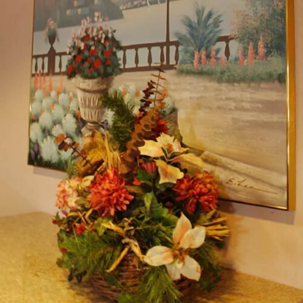 Meadow Court Inn interior in Ithaca, NY — gallery photo 2