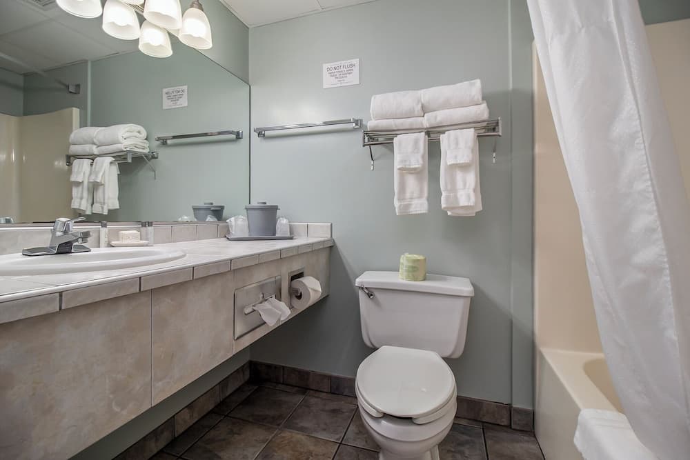Dunes Waterfront Resort gallery photo in Mears, MI — image 57