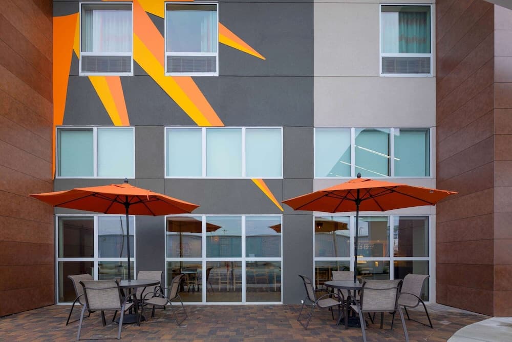 La Quinta Inn & Suites by Wyndham Perry gallery photo in Perry, GA — image 7